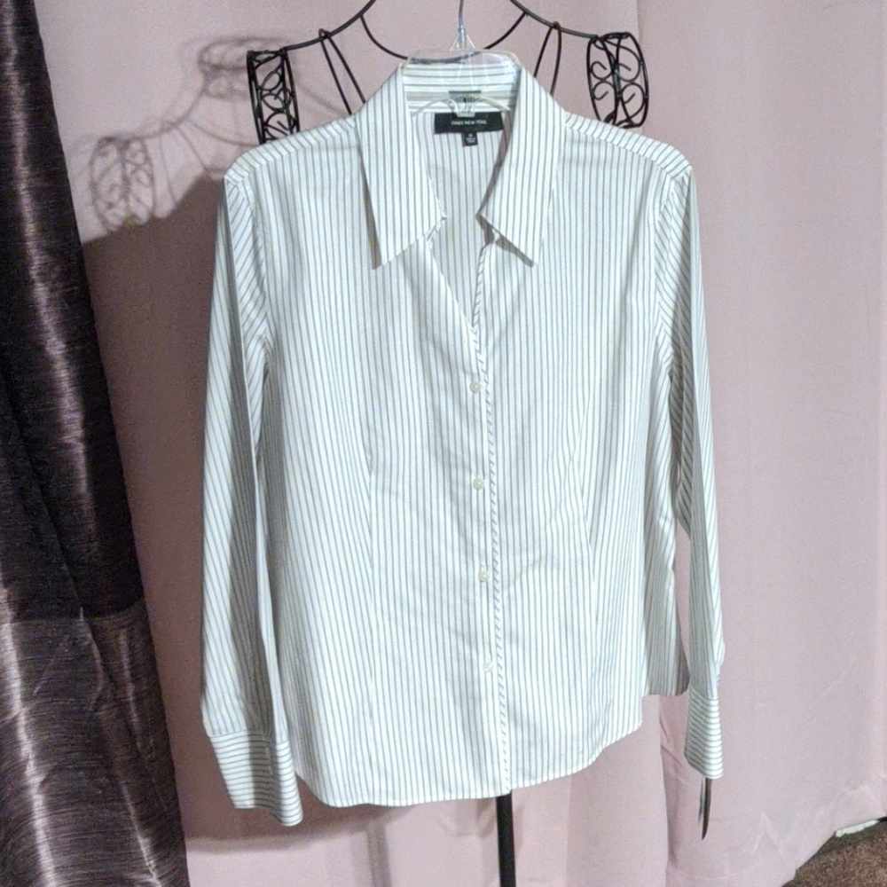 NWT Jones New York Striped Dress Shirt